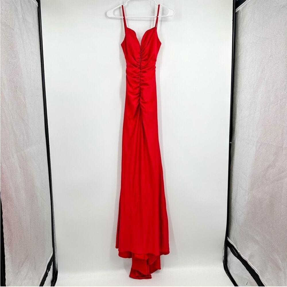 La Femme Red Sweetheart Plunge Ruched Jersey Maxi Dress Trumpet Gown NEW 00